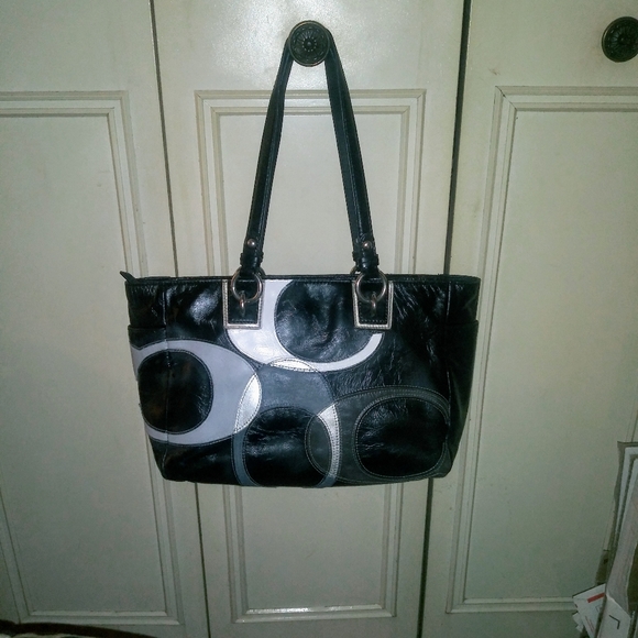 Coach Handbag - Picture 2 of 5